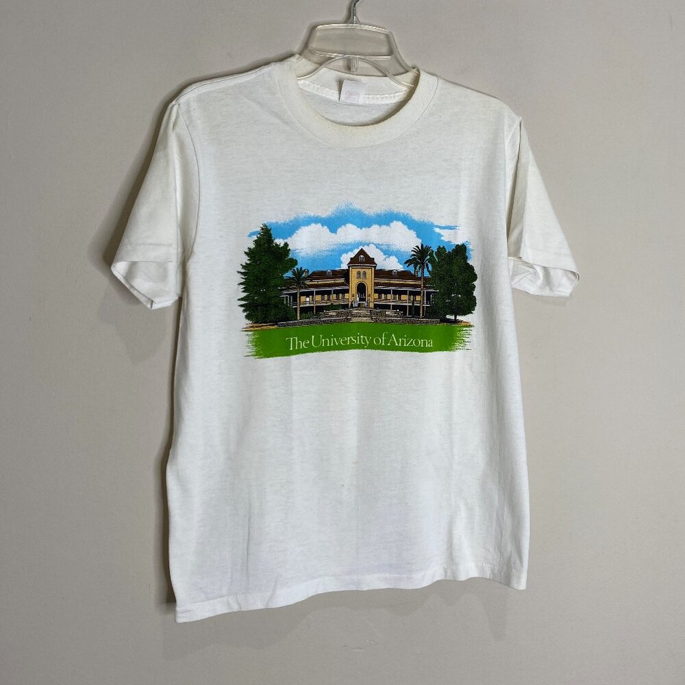 Vintage 1975 Arizona Wildcat Historical Main Building in Tucson Campus.  RARE